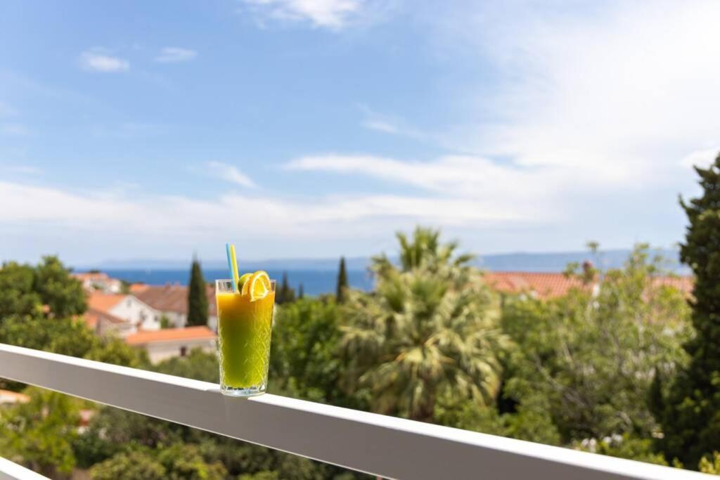Holiday In Bol **** Blue Exterior foto